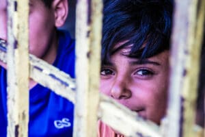 Palestinian Children Playing in Shatila Refugee Camp Amid Hardship idir hakim photographe paris