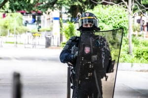 CRS Police Encircling Protest idir hakim photographe paris