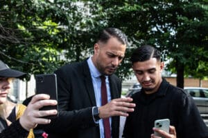 Delogu – Door to Door – The New Popular Front idir hakim photographe paris