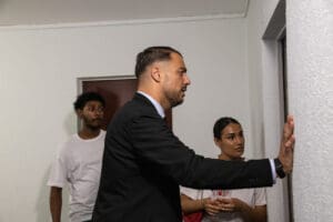 Delogu – Door to Door – The New Popular Front idir hakim photographe paris