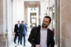 David Guiraud in the corridors of the French National Assembly idir hakim photographe paris
